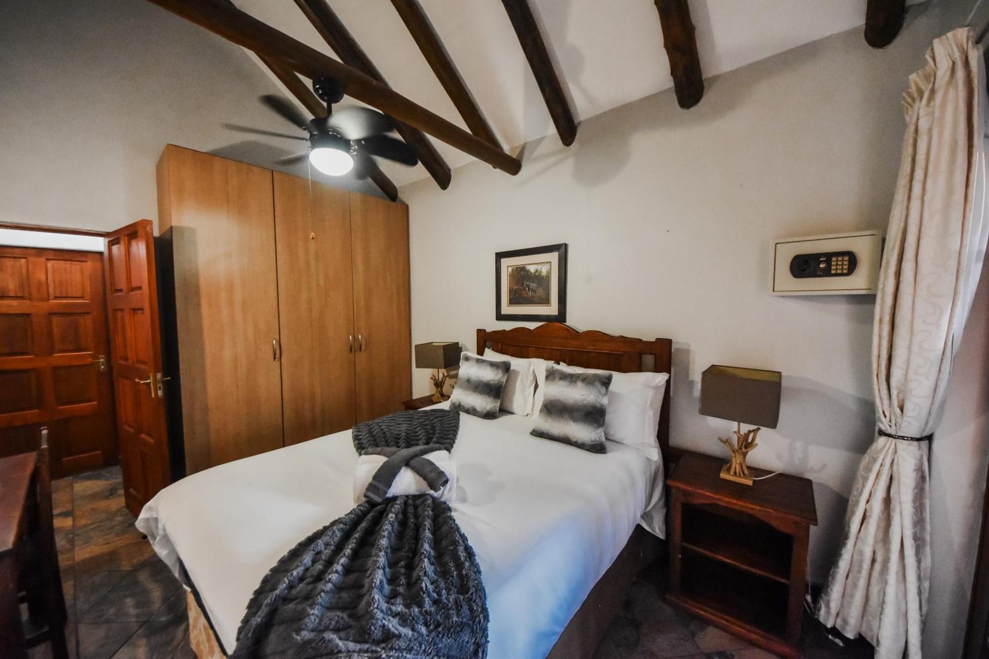 Beyond The Boma Villa Marloth Park Exterior photo